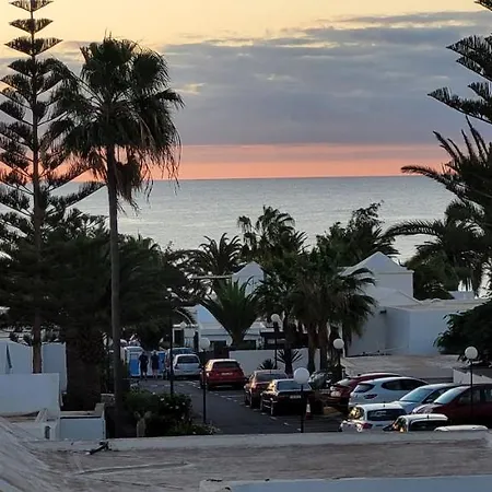 Casahost Bastian Boutique I Seaview Appartement *